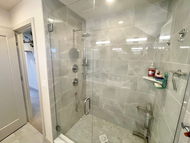 Building Photo - 4 Star Green Built 2-Bedroom, 2-Bath Townhome