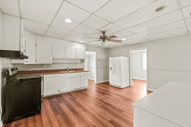 Building Photo - Move in ready in Gastonia’s Rapidly Growing FUSE District