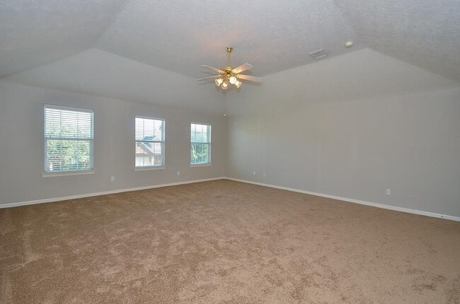 Building Photo - 5961 Whispering Lakes Dr