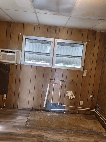 Building Photo - 226 Lamplighter Ln