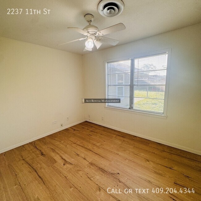 Building Photo - 2237 11th St