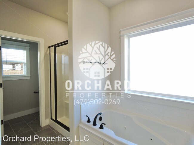 Building Photo - 4 br, 3 bath House - 1228 Giulia Ave.