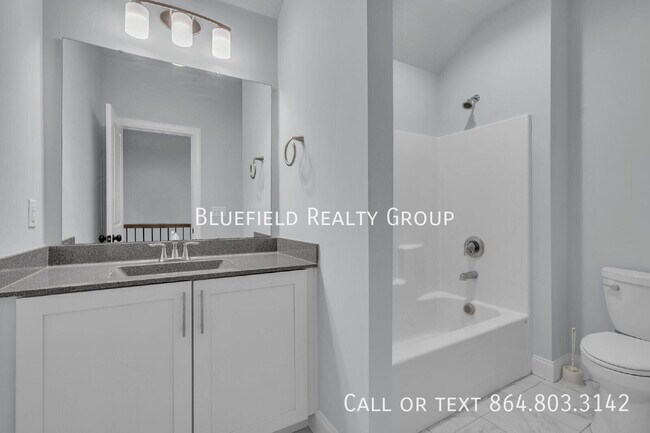 Building Photo - 2 Winding Rock Rd