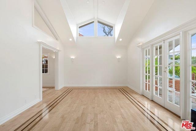 Building Photo - 3121 Stanford Avenue, Los Angeles, CA 9029...