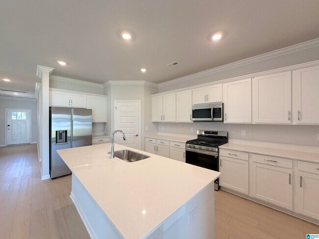 Building Photo - 237 Granby Ln