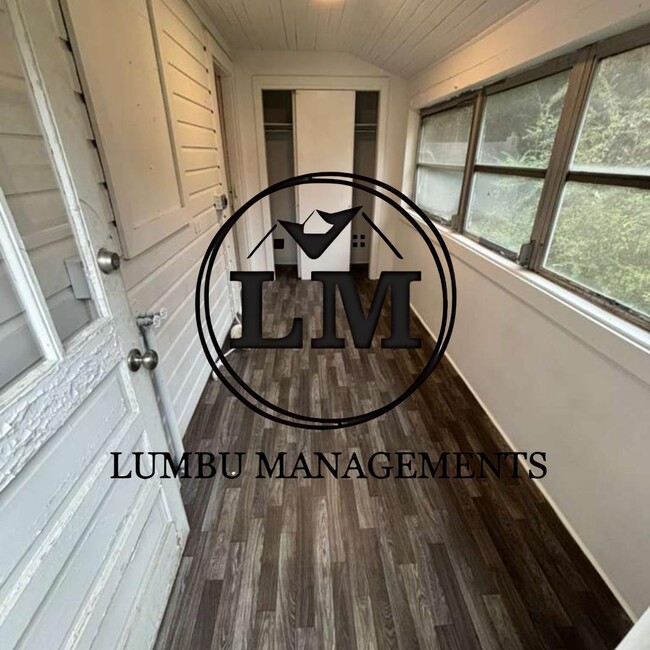 Building Photo - 1473 Myrtle Ave