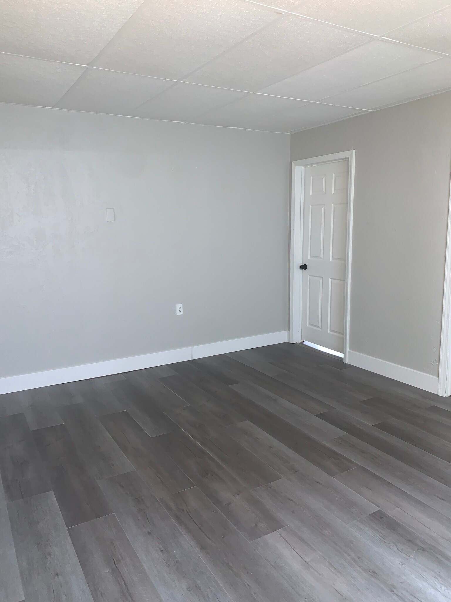 Building Photo - 419 Carothers Ave