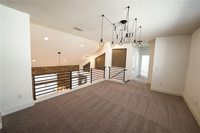 Building Photo - 1008 Totis Rd
