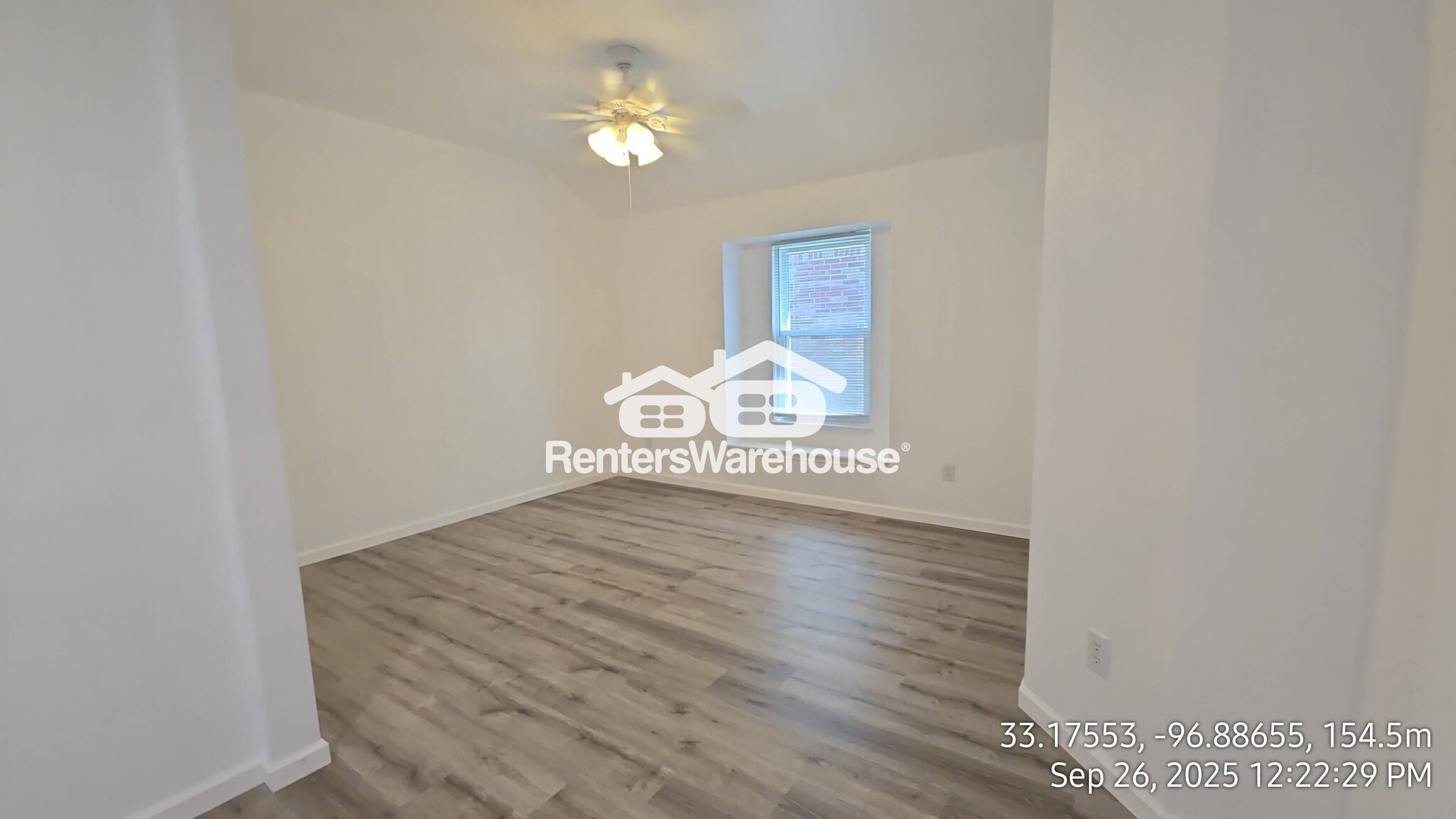 Building Photo - 2600 Redcedar Dr