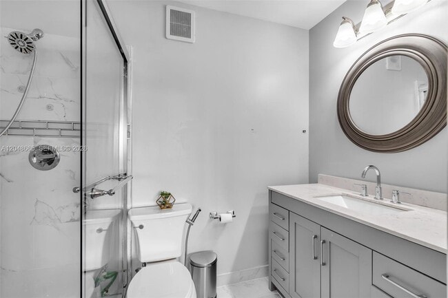 Building Photo - 9925 NW 57th Manor