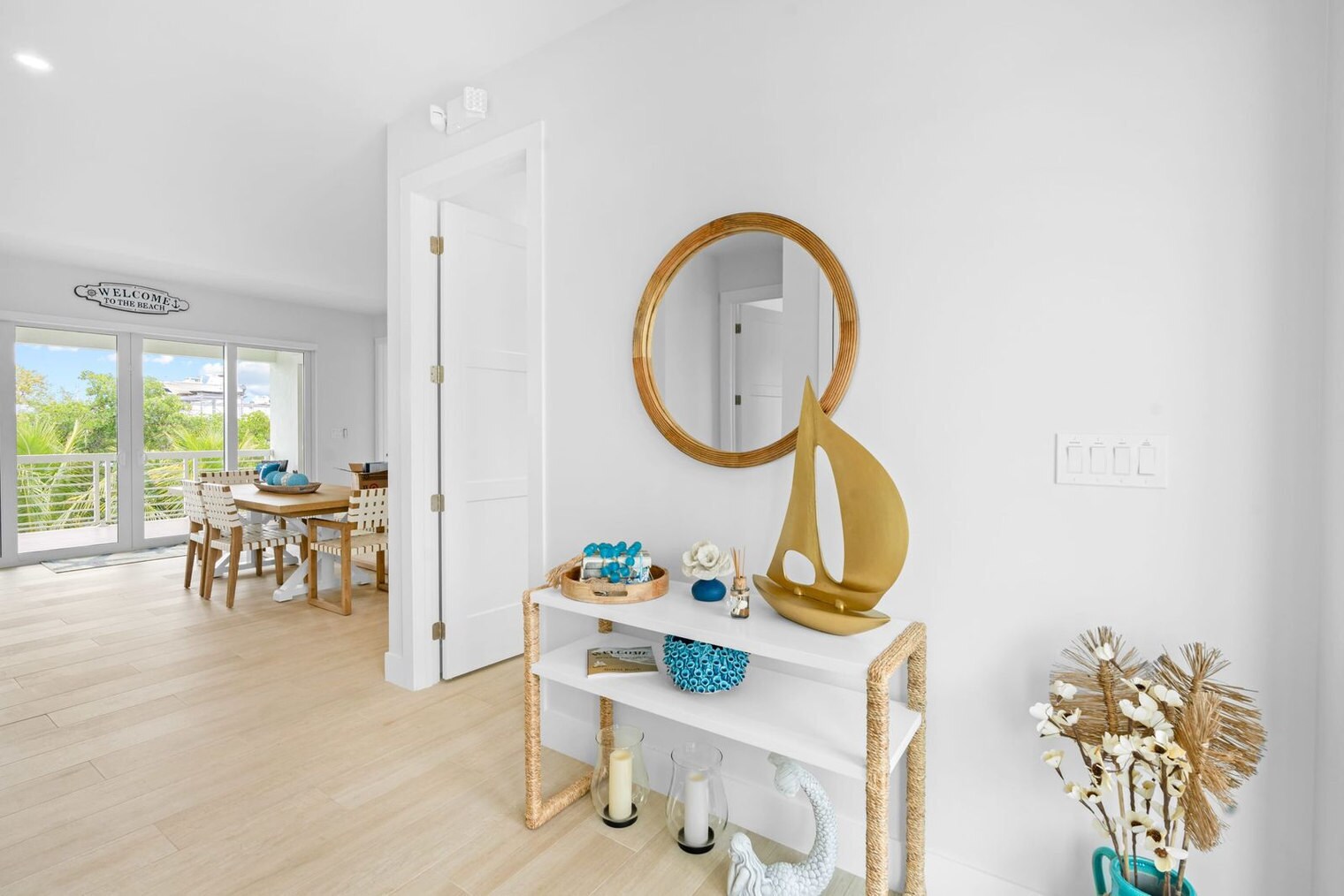 Building Photo - 83 Pescayo Ave