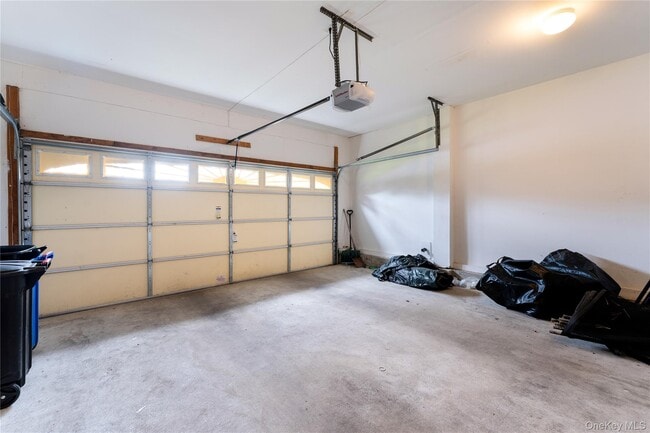 Building Photo - 48 Avolet Ct