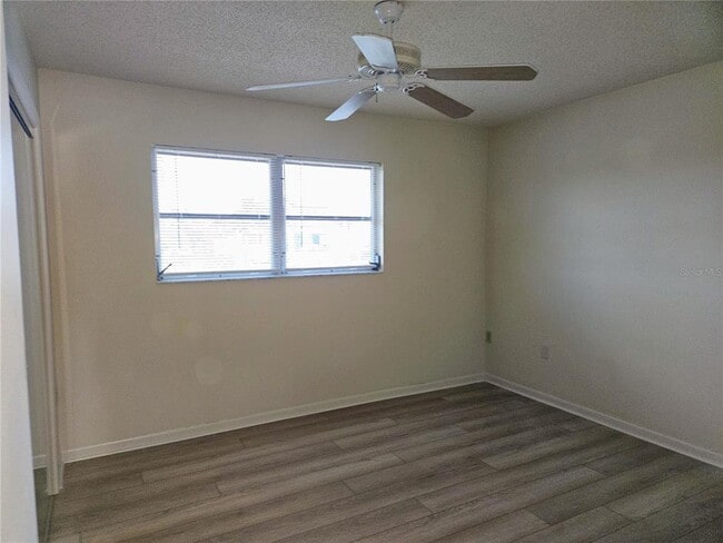 Building Photo - 360 137th Ave Cir