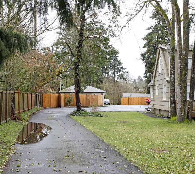 Building Photo - Phillips Road Apartments