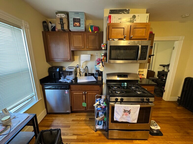 Building Photo - 5-7 Blake St. Unit 1