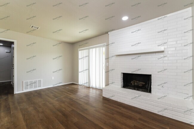 Building Photo - 228 NW 89th St