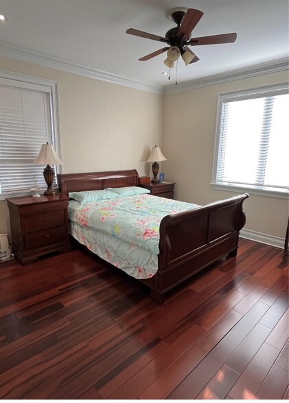 Building Photo - 55-69-69229 229th St