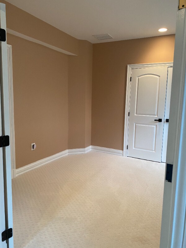 Building Photo - 2844 Cedar Ln