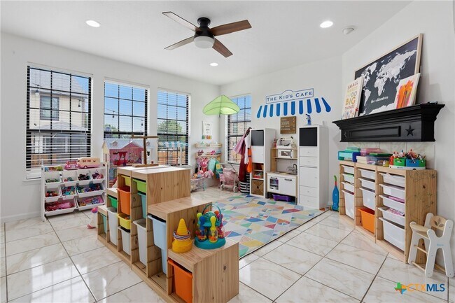 Building Photo - 1083 Tumbleweed Trail