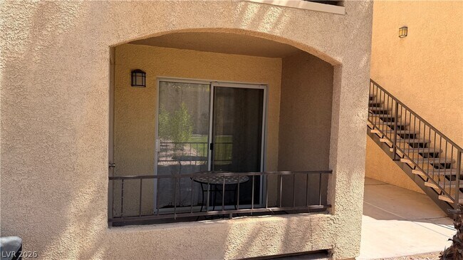 Building Photo - 7885 W Flamingo Rd