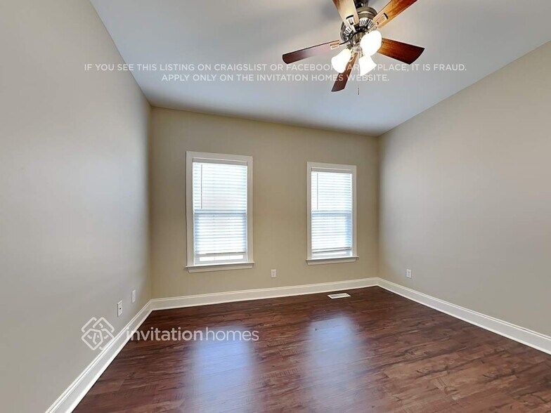 Building Photo - 239 Celestial Dr