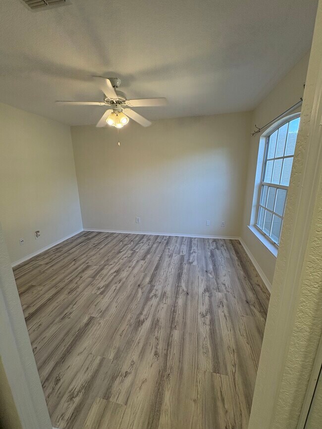 Building Photo - 1701 The Greens Way