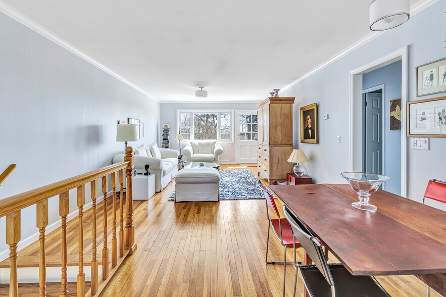 Building Photo - 245 Unquowa Rd