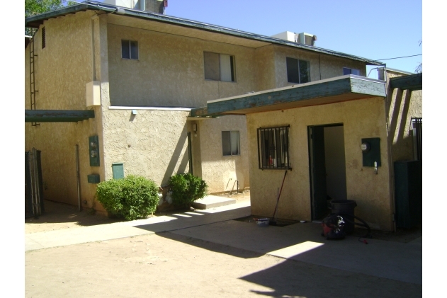 Building Photo - Queens 12