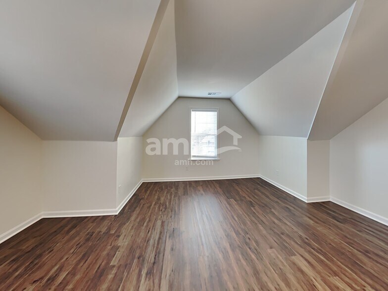 Building Photo - 9276 Durhamshire Dr