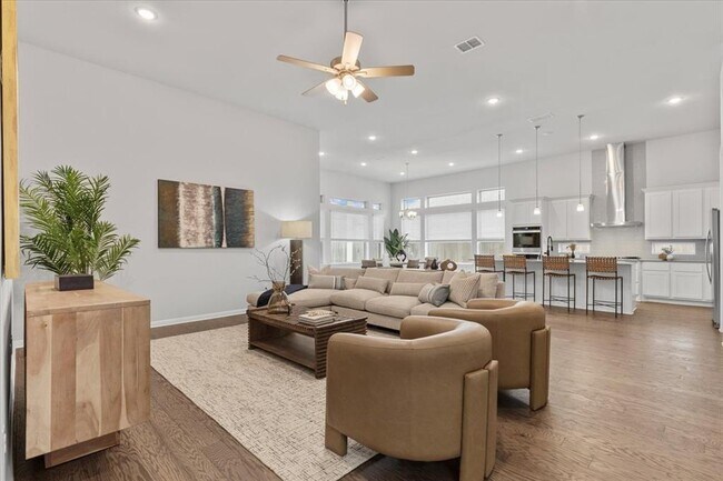 Building Photo - 271 Eclipse Dr