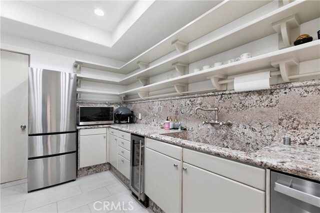 Building Photo - 1356 Summitridge Dr