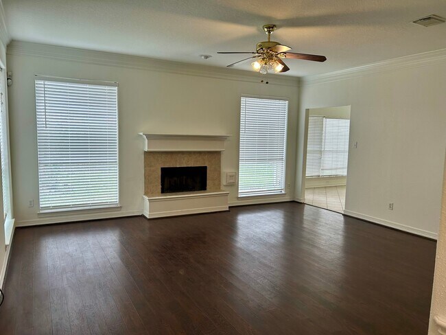 Building Photo - 1419 Miller Ave