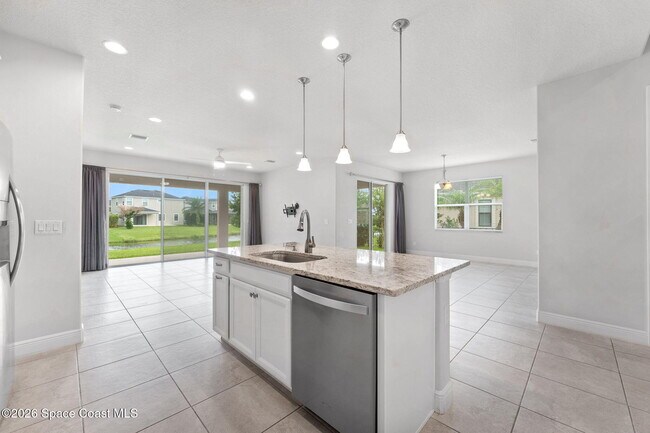 Building Photo - 7440 Jazero Pl