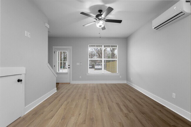Building Photo - Argenta 1 Bed 1.5 Bath Luxury Energy Effic...