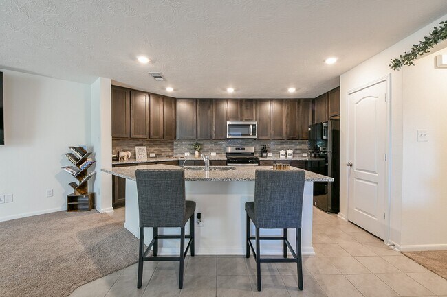 Building Photo - 6223 Topaz Pnes Trl