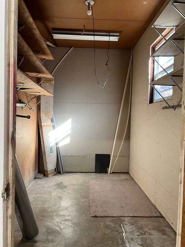 Building Photo - 6521 Corsica Dr