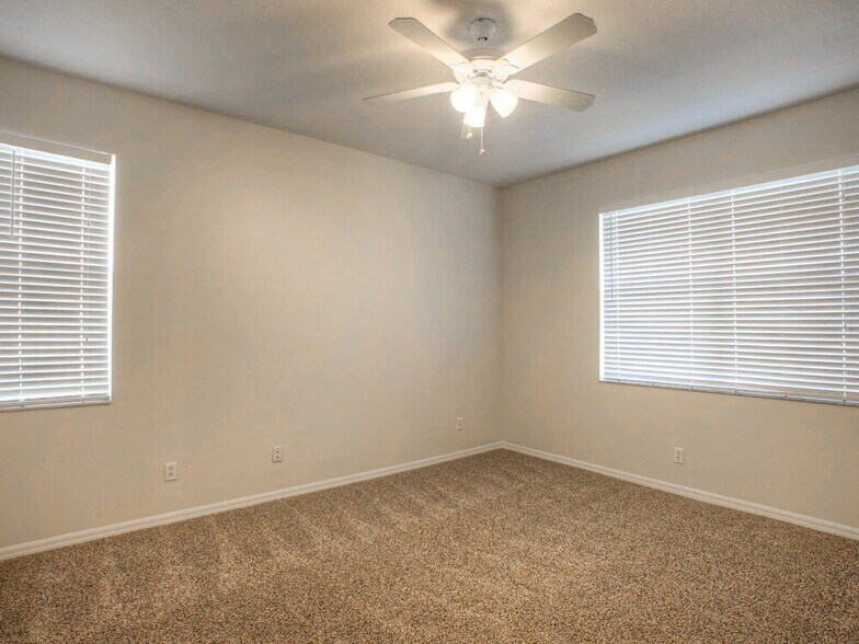 Building Photo - 9707 Patrician Dr