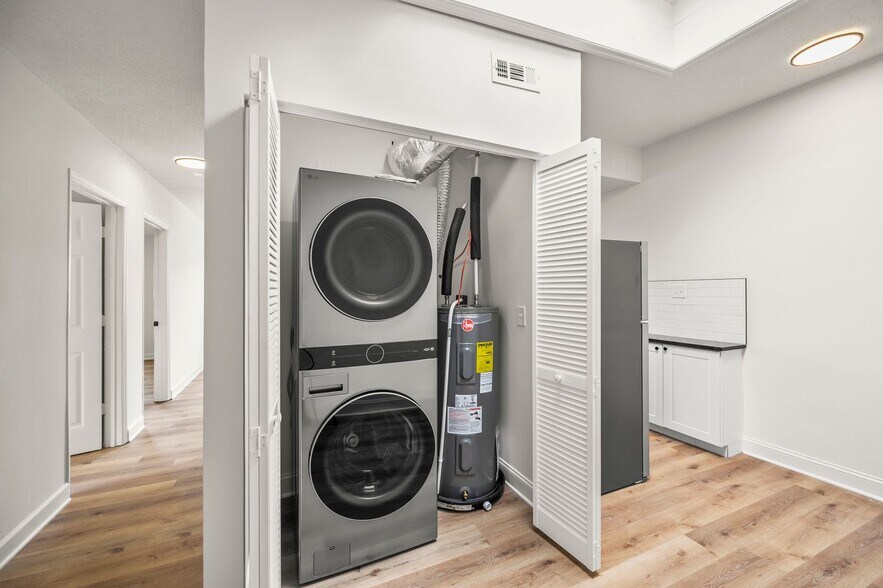 Building Photo - 3761 Avera Ave