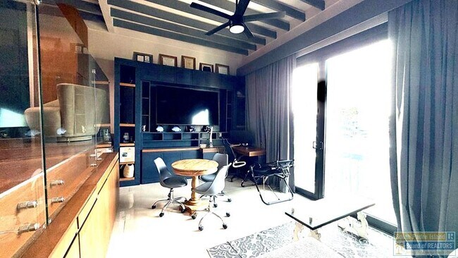 Building Photo - 106 W Morningside Dr