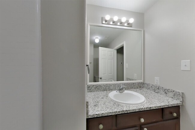 Building Photo - 308 Crooked Pine Court