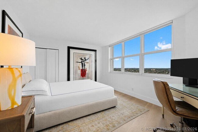 Building Photo - 1340 S Ocean Blvd