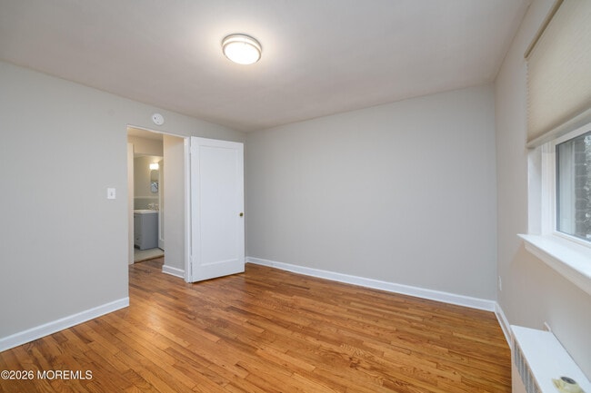 Building Photo - 66 Manor Dr