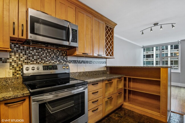 Building Photo - 4250 N Marine Dr