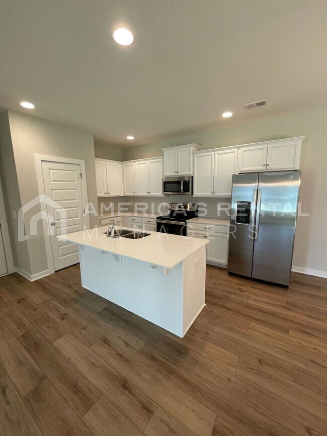 Building Photo - 321 Shiloh Creek Dr