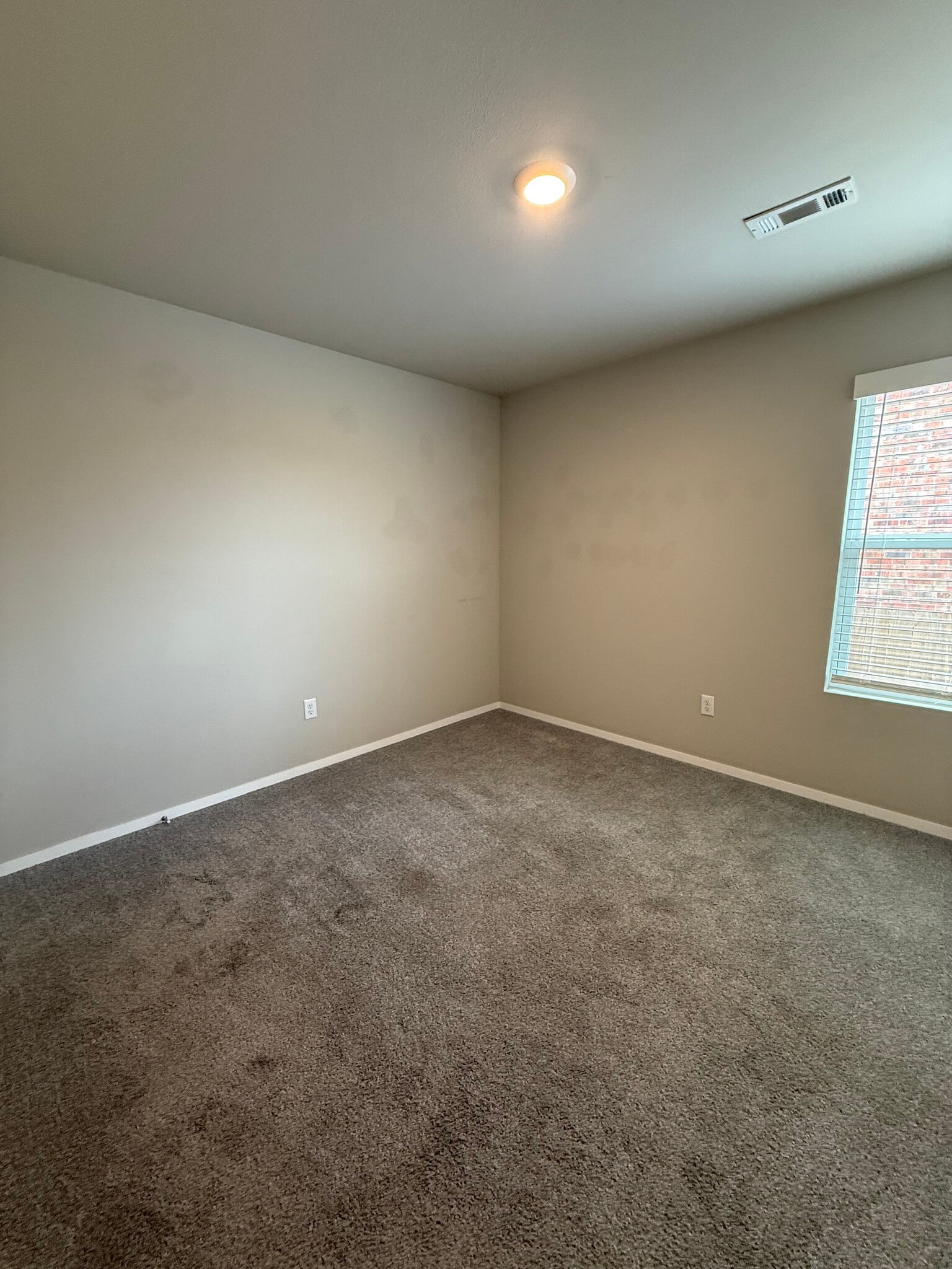 Building Photo - 7947 Windflower Ln