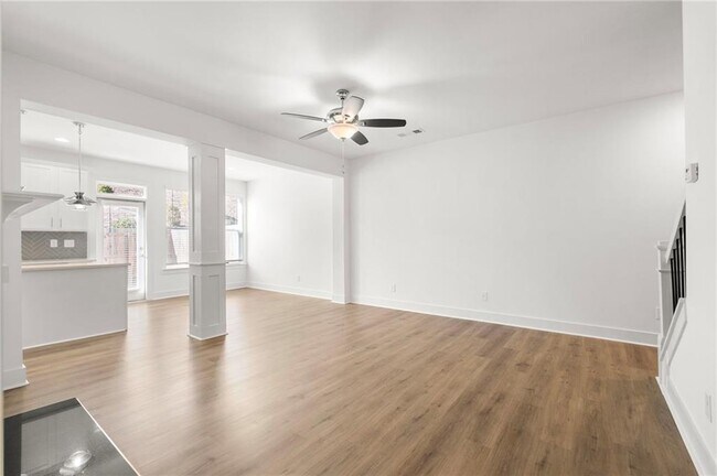 Building Photo - 2469 Honey Wy