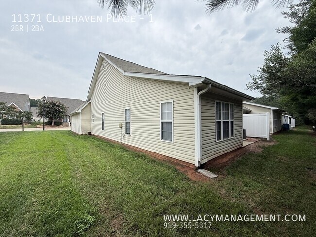 Building Photo - 11371 Clubhaven Pl