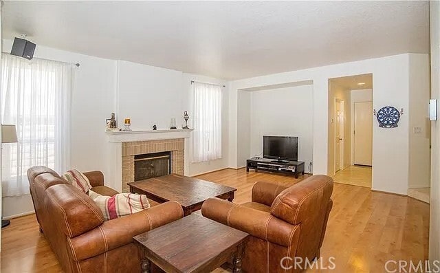 Building Photo - 823 S Parkglen Pl