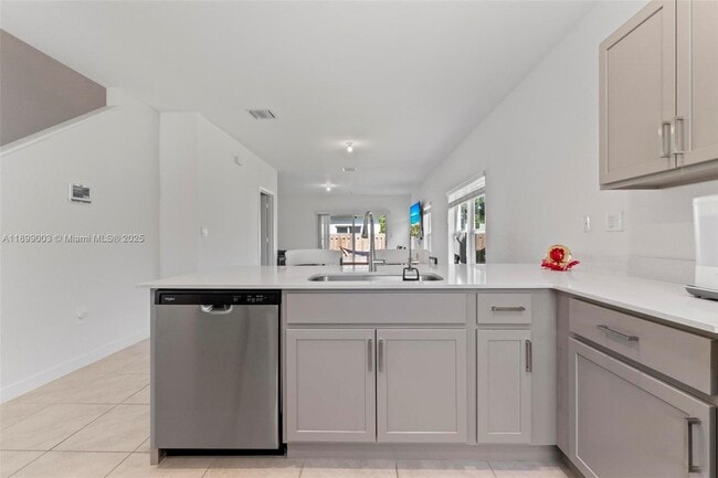 Building Photo - 377 NE 1st Ave