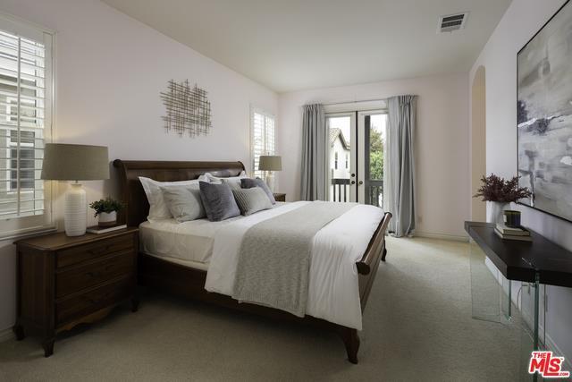 Building Photo - 120 The Village